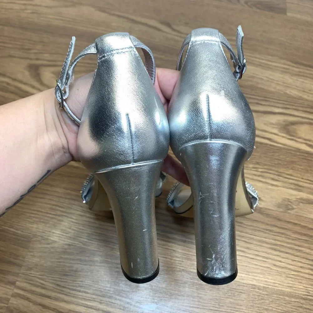Marc Fisher Women Angelo Heeled Sandals Size 7M Silver Leather Party Embellished